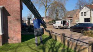 Schoorsteen onderhoud Doetinchem ladder bus